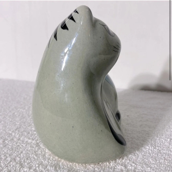 Vintage Tonala Mexico Folk Art Grey Painted Ceramic Cat Statue - Picture 2 of 16